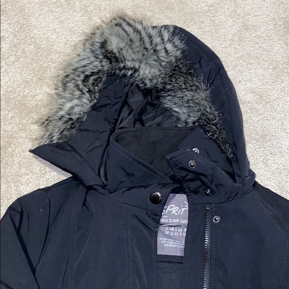 Esprit coat - Picture 4 of 13